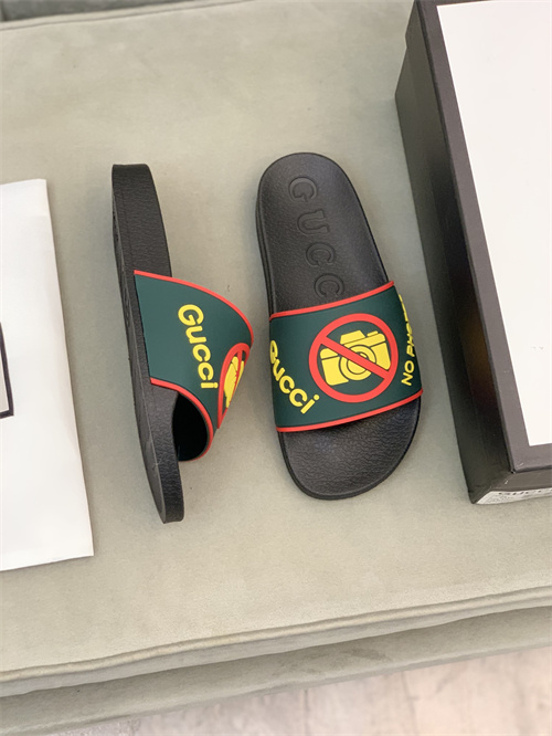 Gucci Sandal-W-425