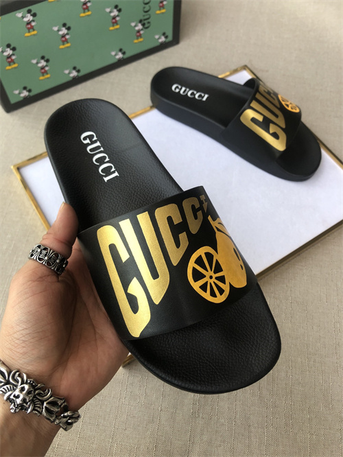 Gucci Sandal(2)-M-574