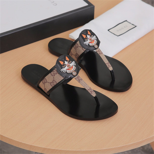 Gucci Sandal-W-504