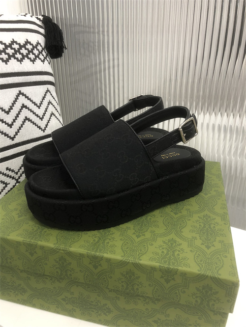 Gucci Sandal-W-594