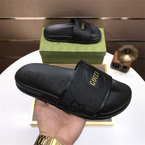 Gucci Sandal(2)-M-716