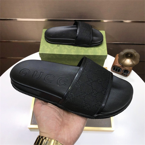 Gucci Sandal(2)-M-721