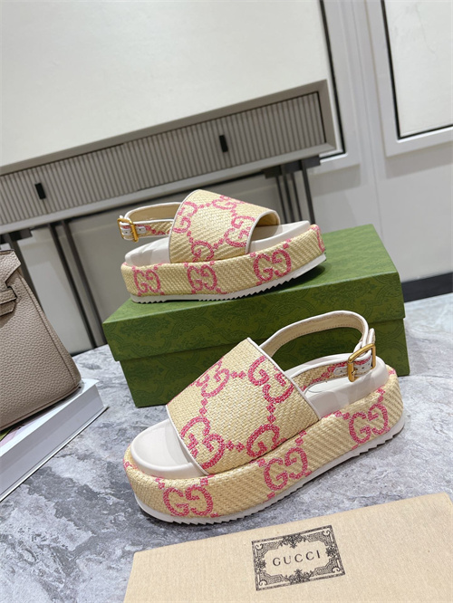 Gucci Sandal(2)-M-774