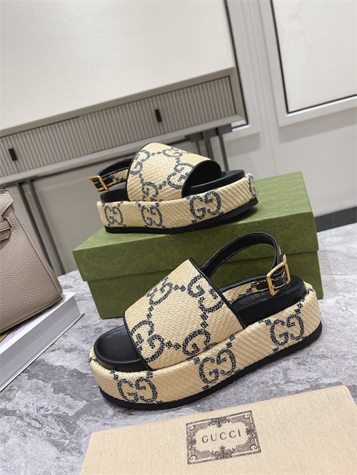 Gucci Sandal(2)-M-777