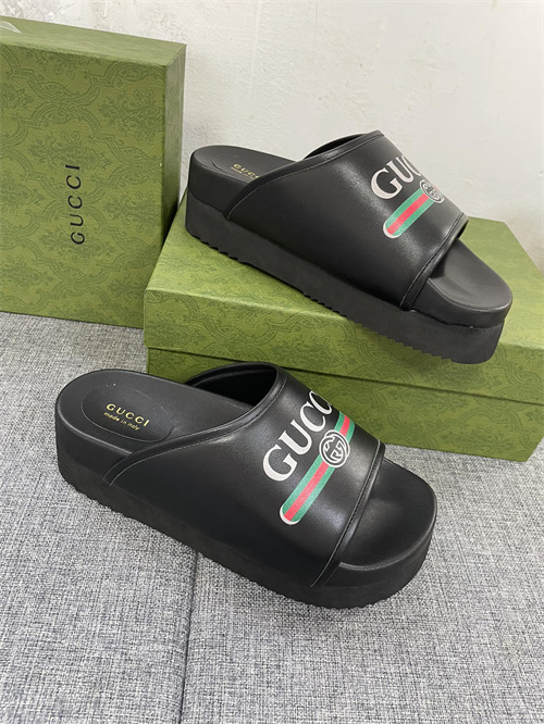 Gucci Sandal(2)-M-833