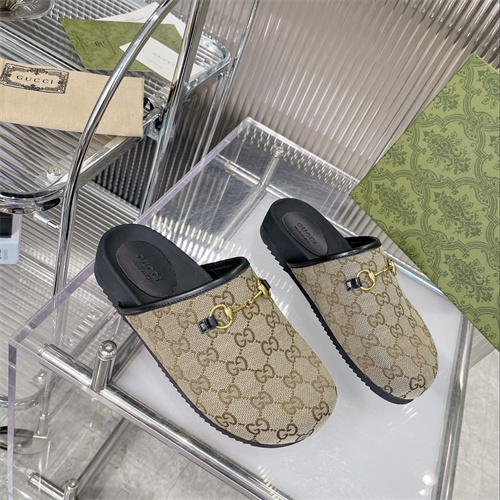 Gucci Sandal(2)-M-850