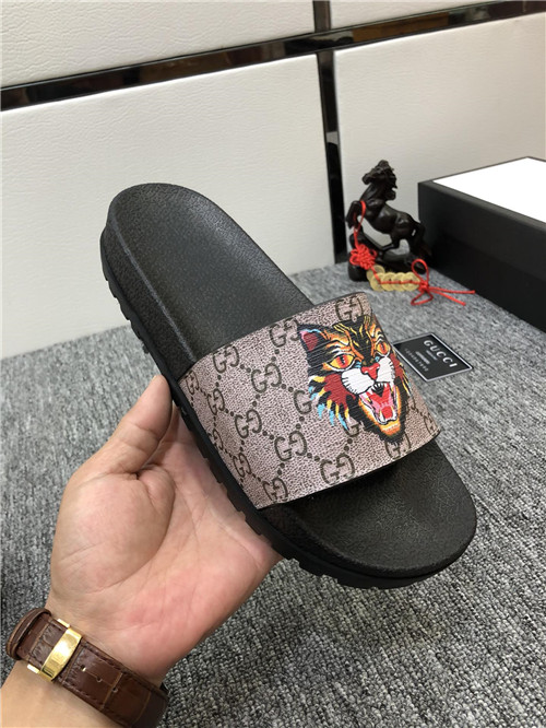 Gucci Sandal(2)-M-077
