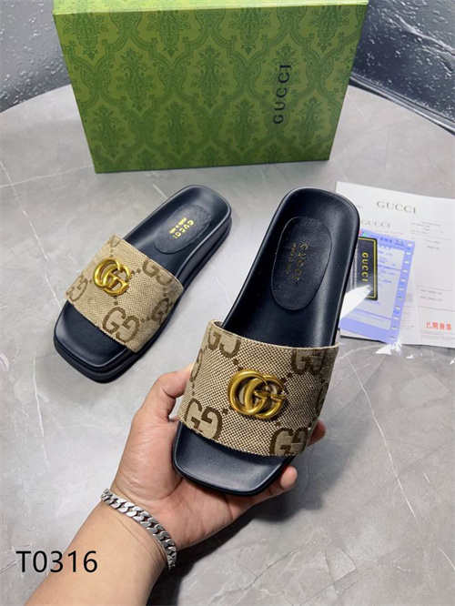 Gucci Sandal(2)-M-921