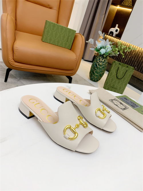Gucci Sandal(AAA)-W-225