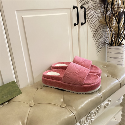 Gucci Sandal(AAA)-W-270