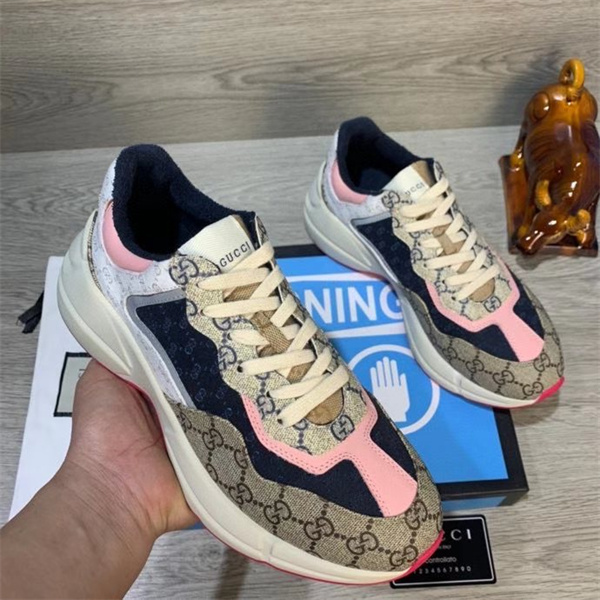 Gucci Clunky Sneaker-011