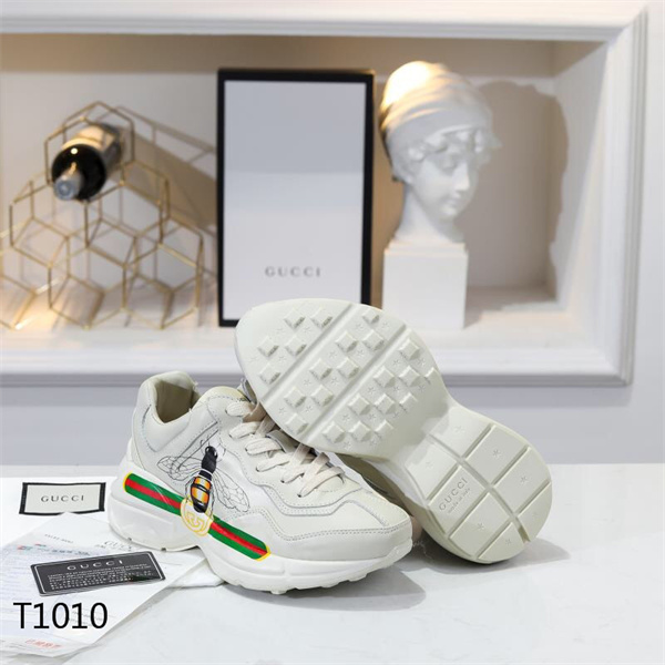 Gucci Clunky Sneaker-015