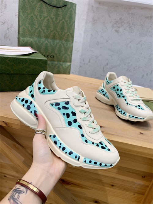 Gucci Clunky Sneaker-174