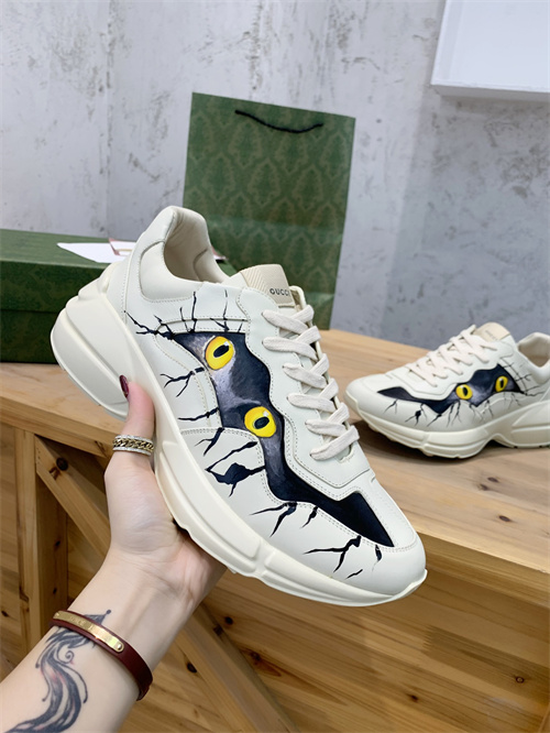 Gucci Clunky Sneaker-189