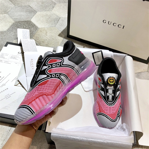Gucci Clunky Sneaker-200