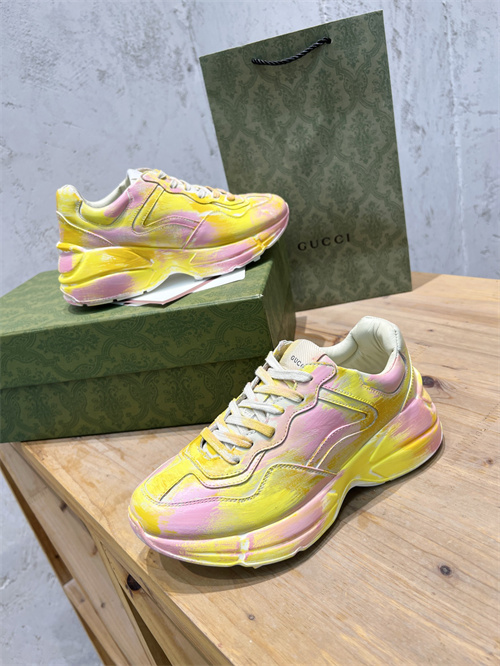 Gucci Clunky Sneaker-244