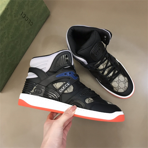 Gucci Clunky Sneaker-255