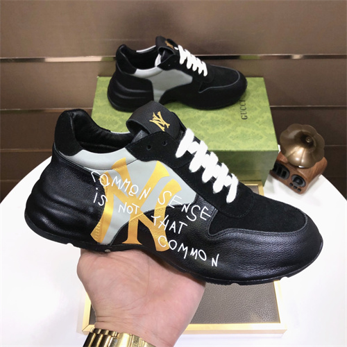 Gucci Clunky Sneaker-284