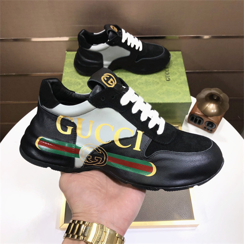 Gucci Clunky Sneaker-288