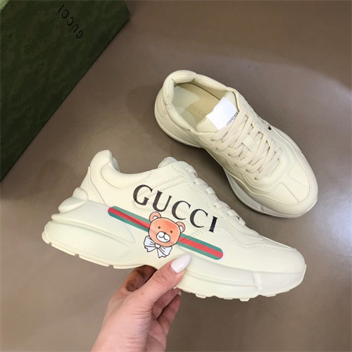 Gucci Clunky Sneaker-292