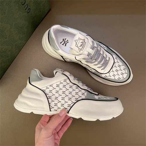 Gucci Clunky Sneaker-304