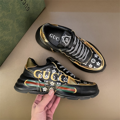 Gucci Clunky Sneaker-309