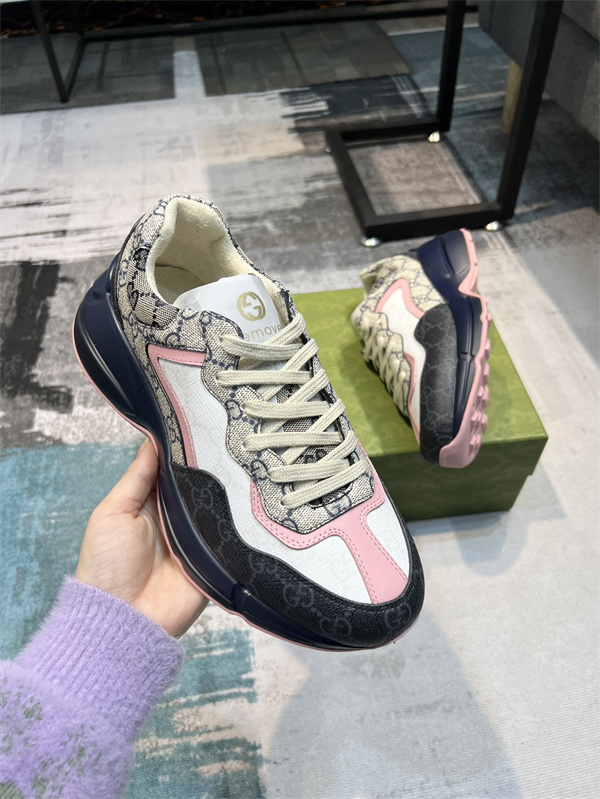 Gucci Clunky Sneaker-325