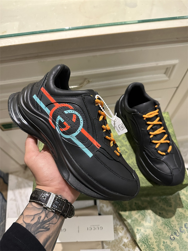 Gucci Clunky Sneaker-370