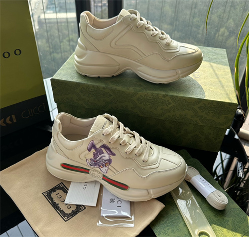 Gucci Clunky Sneaker-0416