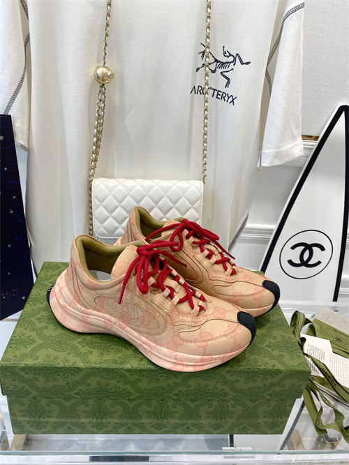 Gucci Clunky Sneaker-0417