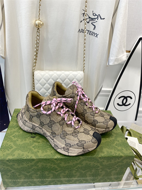 Gucci Clunky Sneaker-0420