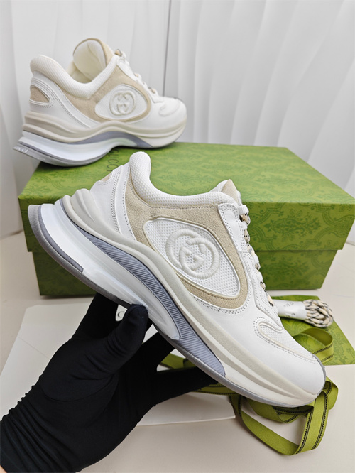 Gucci Clunky Sneaker-0421