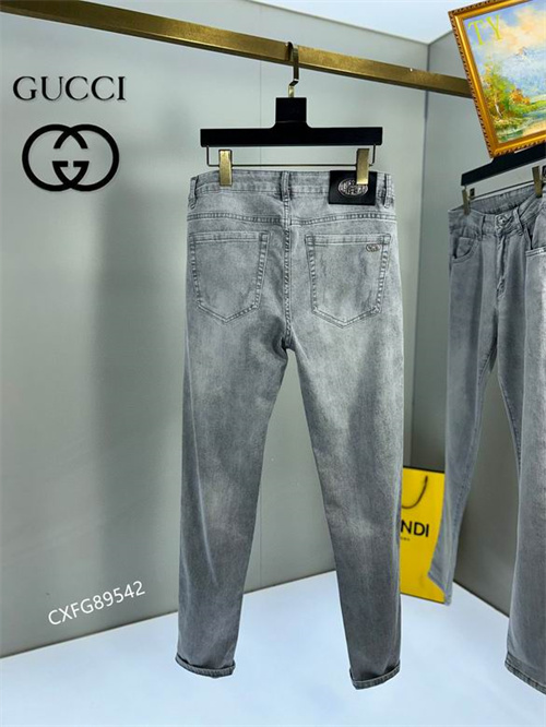 Gucci Jeans-M-044