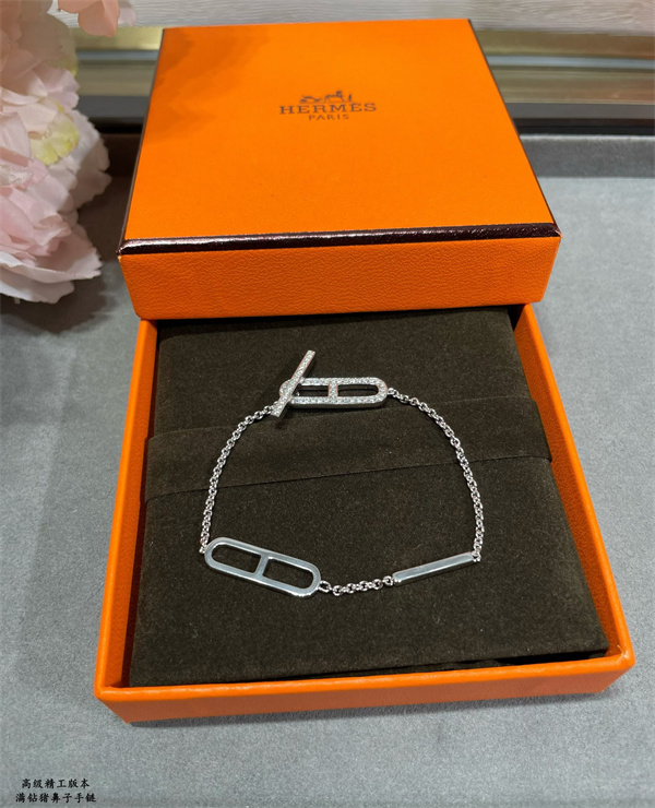 Hermes Bangle-100