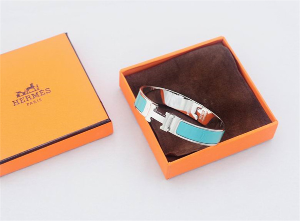 Hermes Bangle-256