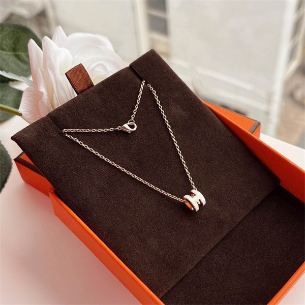 Hermes Necklace-046