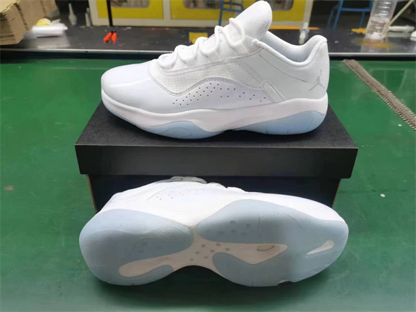 Air Jordan 11 CMFT Low-0002