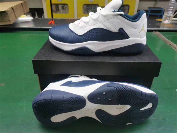 Air Jordan 11 CMFT Low-0008