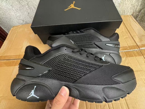 Jordan TRUNNER FLOW-W-0002