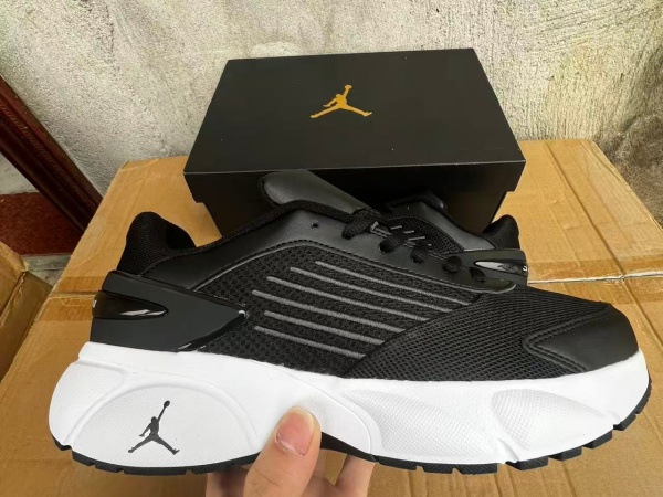 Jordan TRUNNER FLOW-W-0003