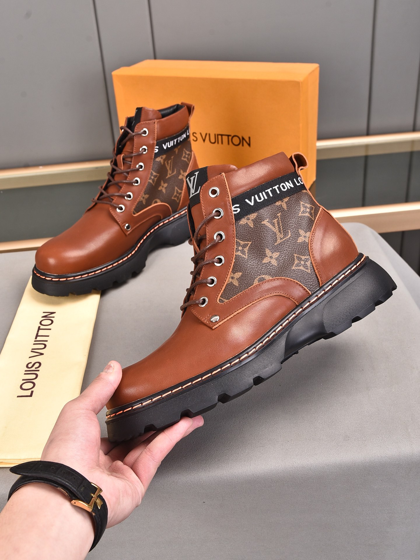 LV(High)Shoes-M-0326