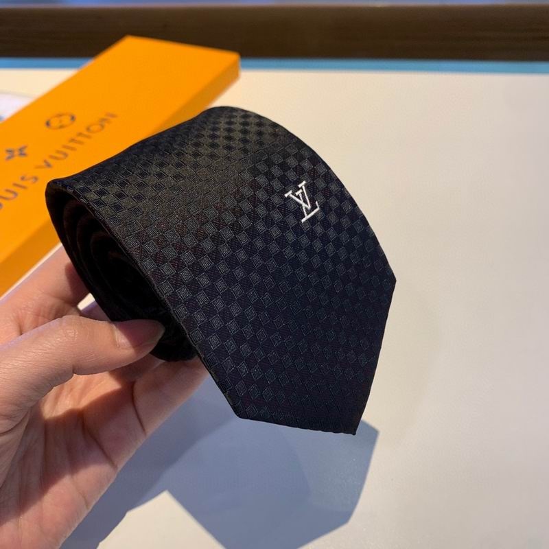 Lv-Tie-0049