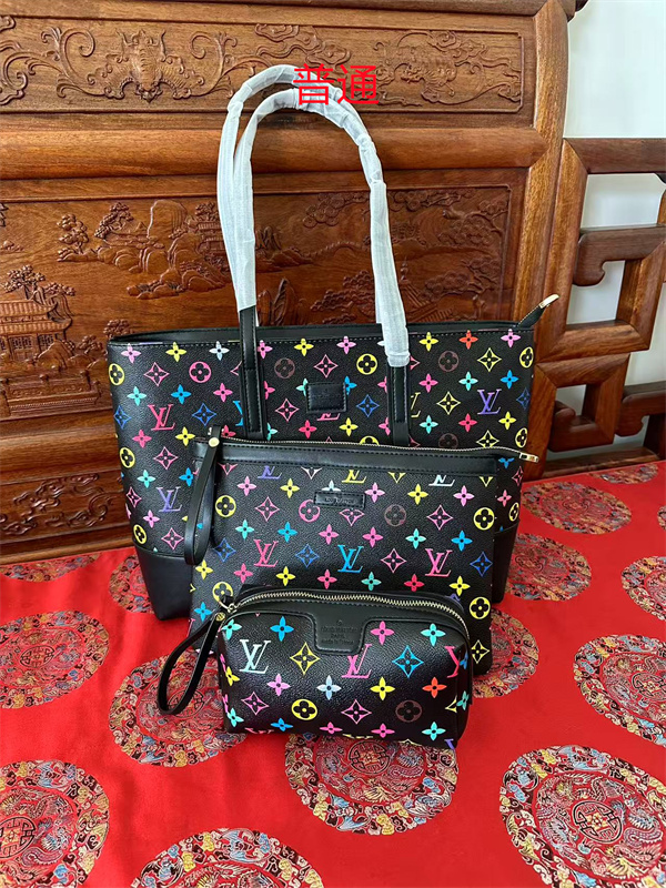 LV bag-0566