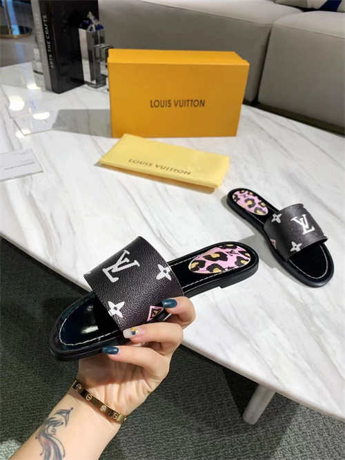 LV Sandal-W-429