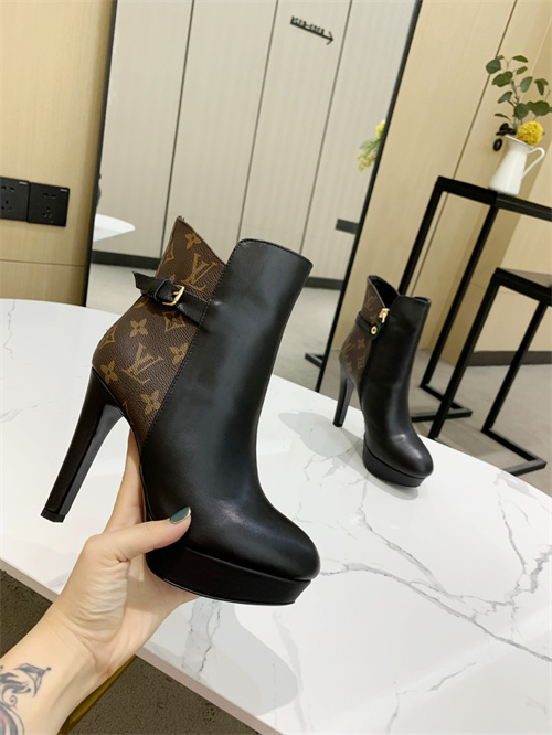 LV Boots(AAA)-117