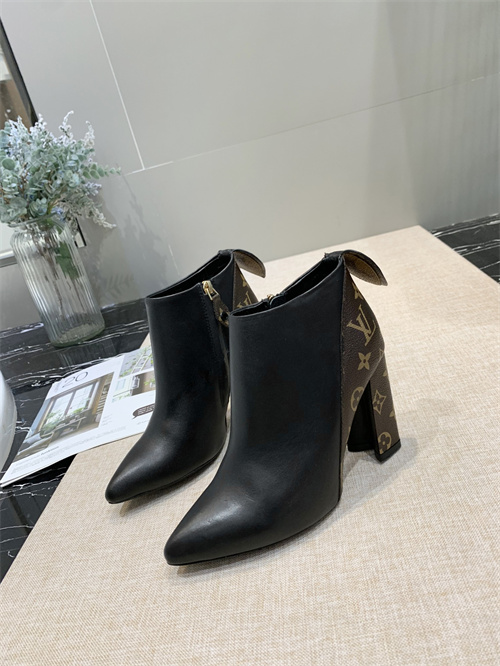 LV Boots(AAA)-040