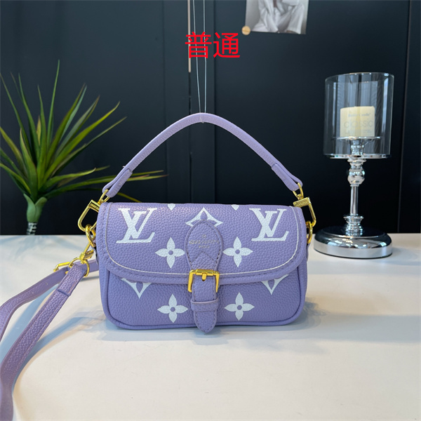 LV small bag-1323