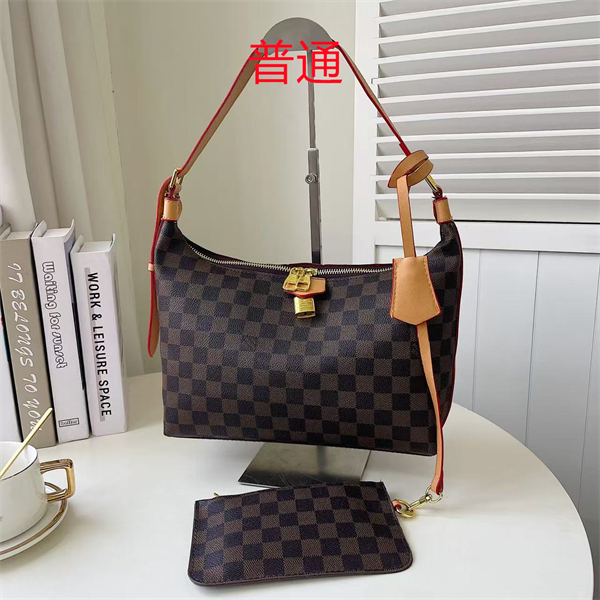 LV small bag-0810