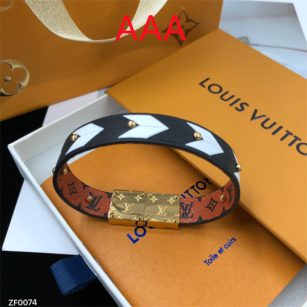 LV Bangle-098