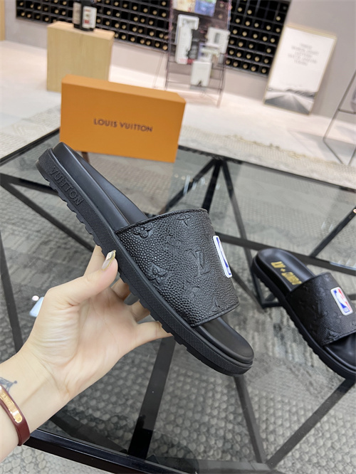 LV Sandal-M(2)-231